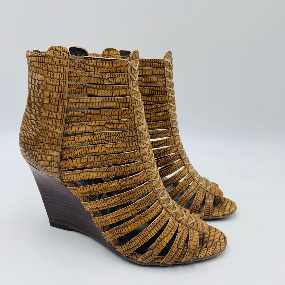 NWOB Kathy Van Zealand gladiator snake skin print